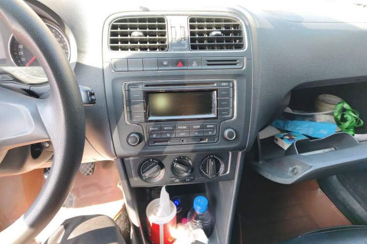 Used Volkswagen Polo 2014 1.4L Manual Comfort Edition
