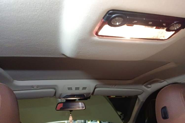 Used BMW 5 Series 2017 525Li Leading Model