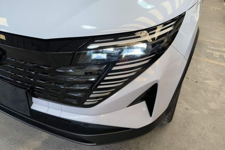 Used Nissan Qashqai 2025 Honor 2.0L CVT XV+ Leading Edition Left Front Headlight