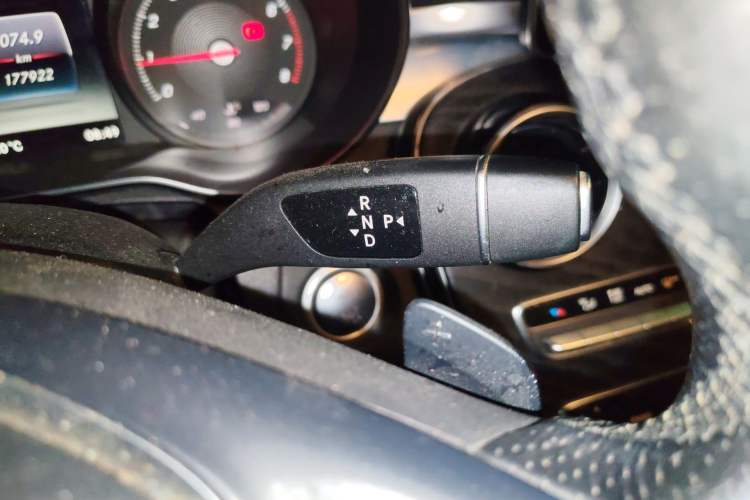 Used Mercedes-Benz C-Class 2018 C 200 L Sport Edition Gear Lever