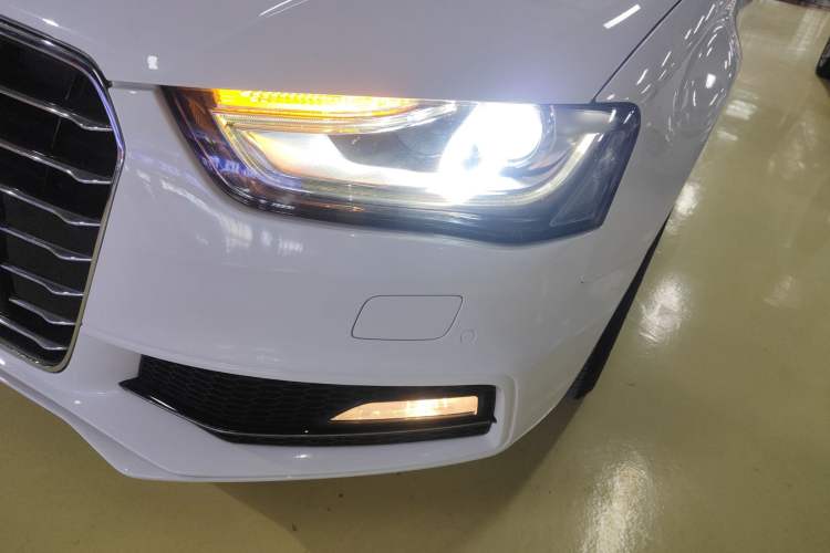 Used Audi A4L 2016 35 TFSI Collection Edition S line Comfort Model
