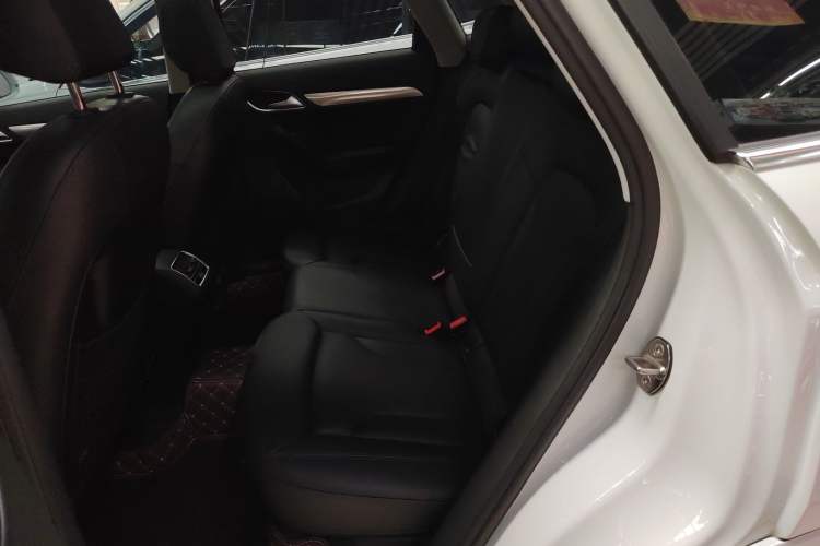 Used Audi Q3 2016 35 TFSI quattro all-wheel-drive style model
