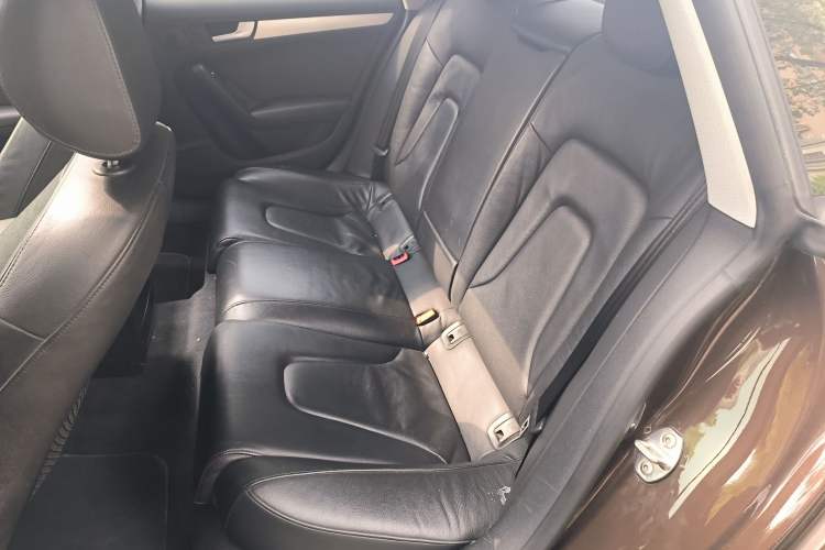 Used Audi A5 2012 2.0TFSI Sportback Left Rear Seat