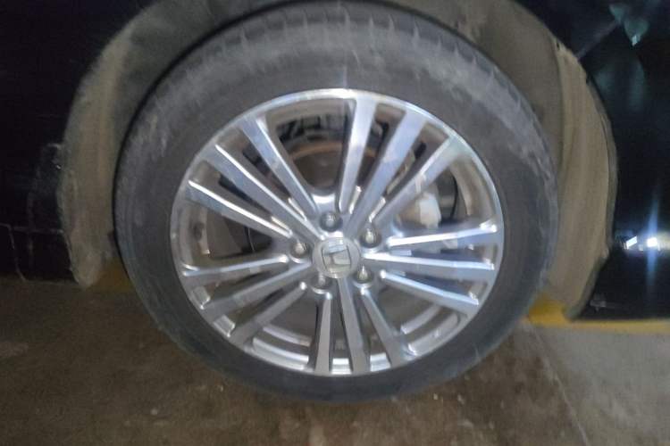 Used Honda Elysion 2016 2.4L Luxury Edition Right Front Wheel Hub