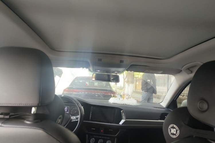 Used Volkswagen Sagitar 2019 280TSI DSG Comfort Version China VI Standard Headliner