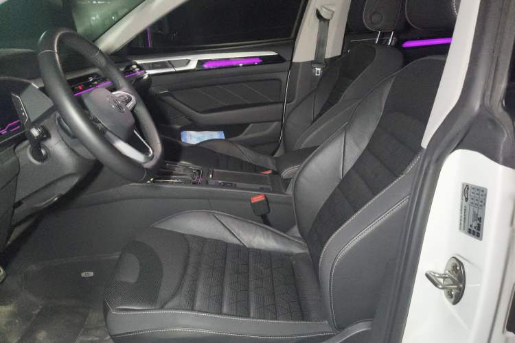 Used Volkswagen FAW-Volkswagen CC 2023 Hunting Vehicle 380TSI Hunter's Heart Edition
