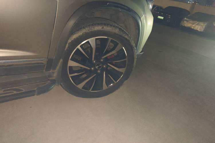 Used FORTHING T5L 2019 1.5T CVT Luxury Model 5 Seats
