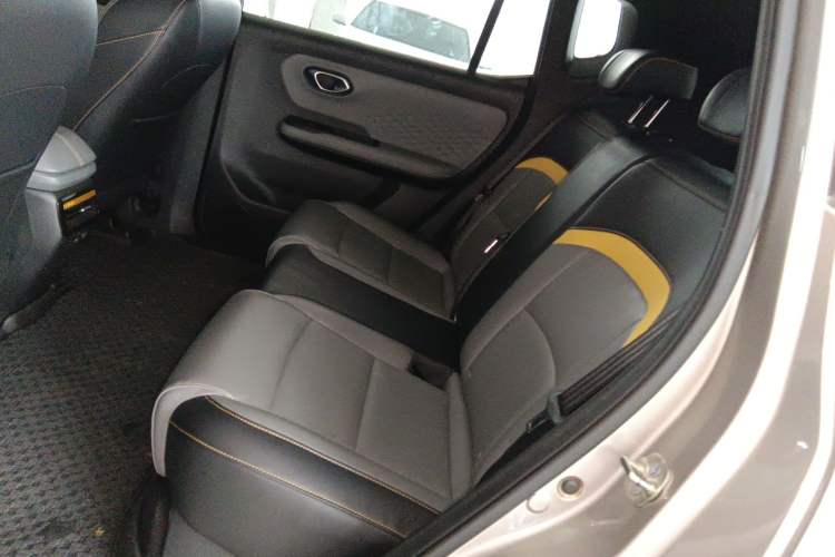 Used AION Y 2022 70 Intelligent Edition Lithium Iron Phosphate Left Rear Seat