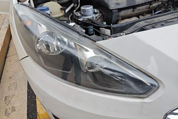 Used Peugeot 308 2013 1.6L Automatic YouShang Model Right Front Headlight