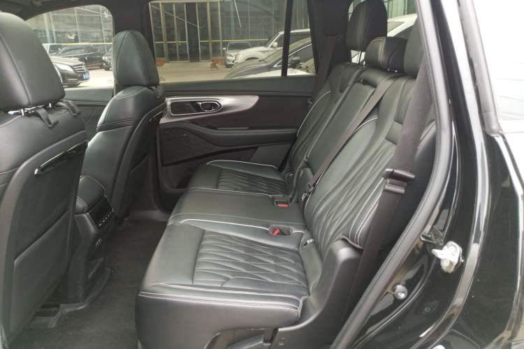 Used GAC Trumpchi GS8 2022 Dual-Engine Series 2.0TM Two-Wheel Drive Prestige Edition (7 Seats)