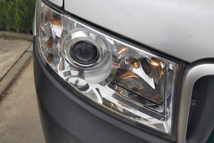 Used Jinbei Hiace X30 2021 1.5L Wealthy Single-Steaming Air-Conditioned Van China VI Standard SWC15M