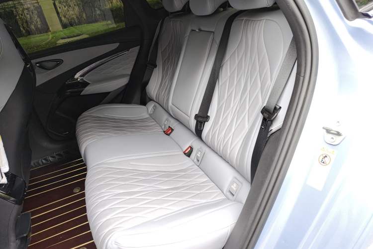 Used BYD Seal 2022 700 km Long-Range Rear-Wheel-Drive Version