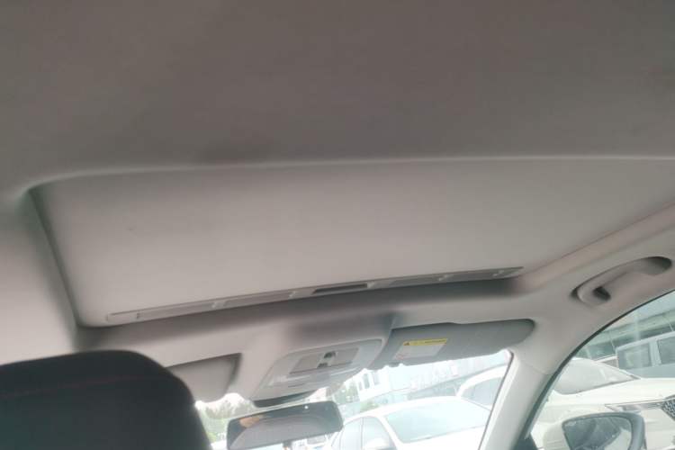 Used MG 5 2023 180 DVVT CVT Luxury Edition Headliner