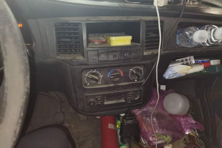 Used Wuling Zhiguang 2015 1.2L Practical LS-I Model Audio And AC Panel