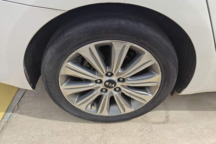 Used Kia K4 2015 1.8L Automatic GLS Special Exterior 5