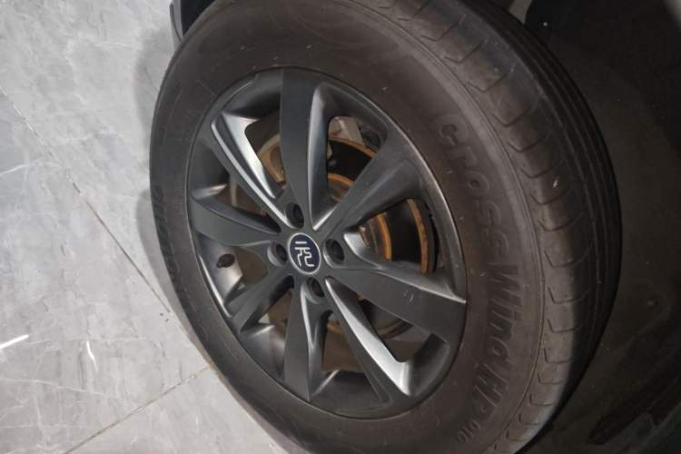 Used BYD Yuan New Energy 2019 EV360 Smart Connect Enjoyment Model Right Rear Wheel Hub