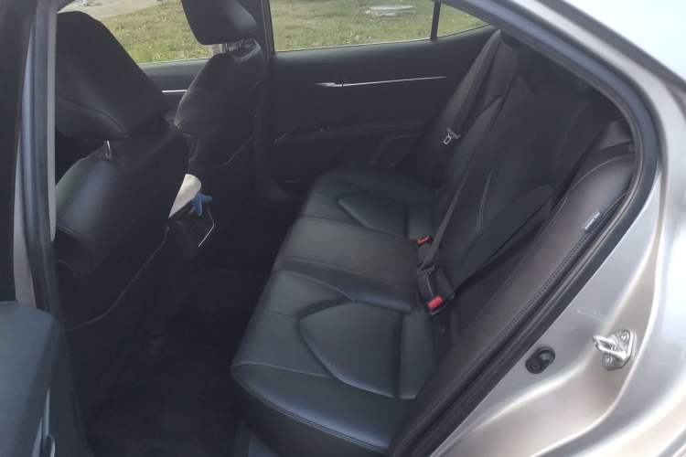 Used Toyota Camry 2021 2.0G Luxury Edition Left Rear Seat