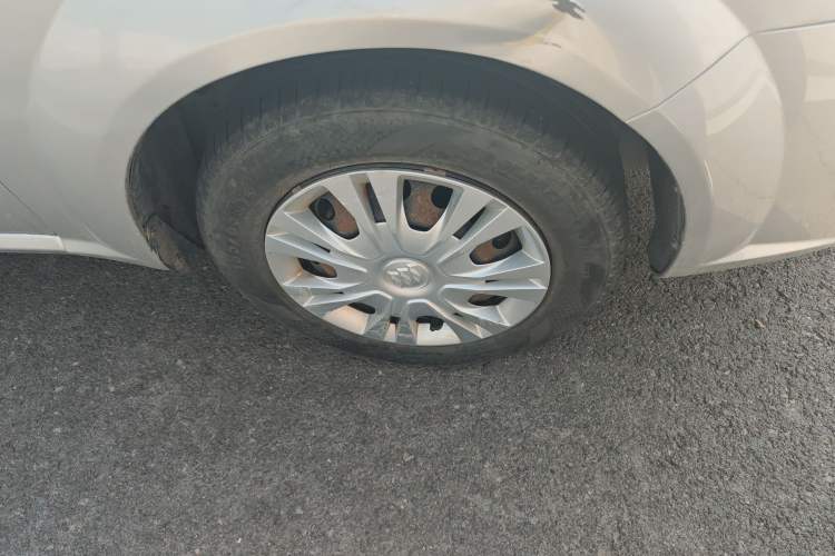 Used Buick Excelle 2013 1.5L Automatic Classic Model
