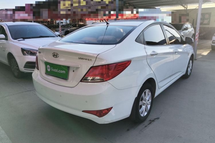 Used Hyundai Verna (older generation) 2014 1.4L Manual Smart GLS Trim Rear Right 45 Deg