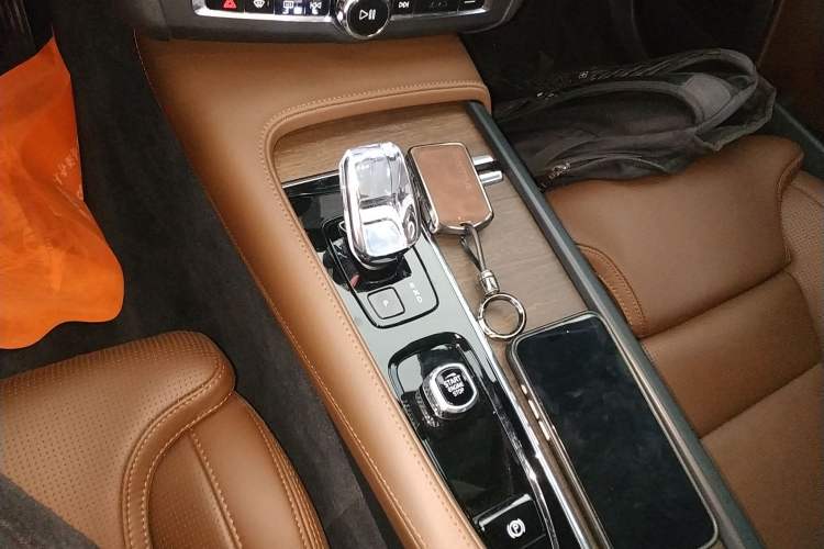 Used Volvo S90 2024 B5 Luxury Smart Edition Gear Lever