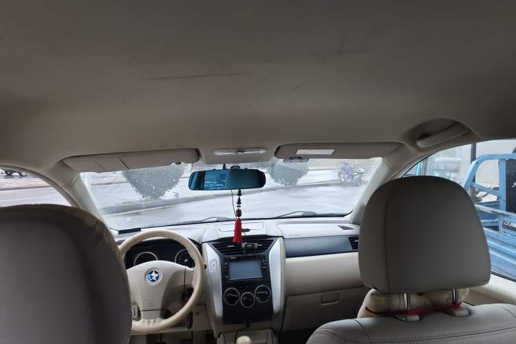 Used Venucia D50 2013 1.6L Manual Fashion Edition
