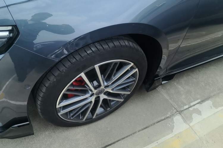 Used Geely Auto Preface 2024 2.0TD Qingyun Edition Left Front Wheel Hub