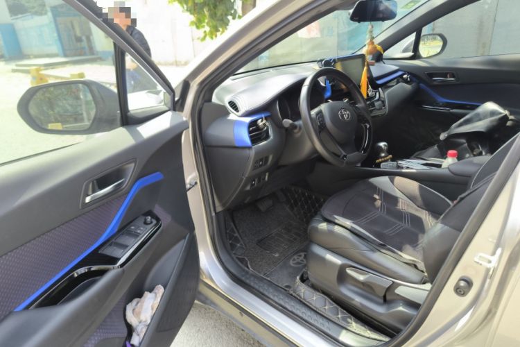 Used Toyota IZOA 2018 2.0L Yichi Edition China V Standard