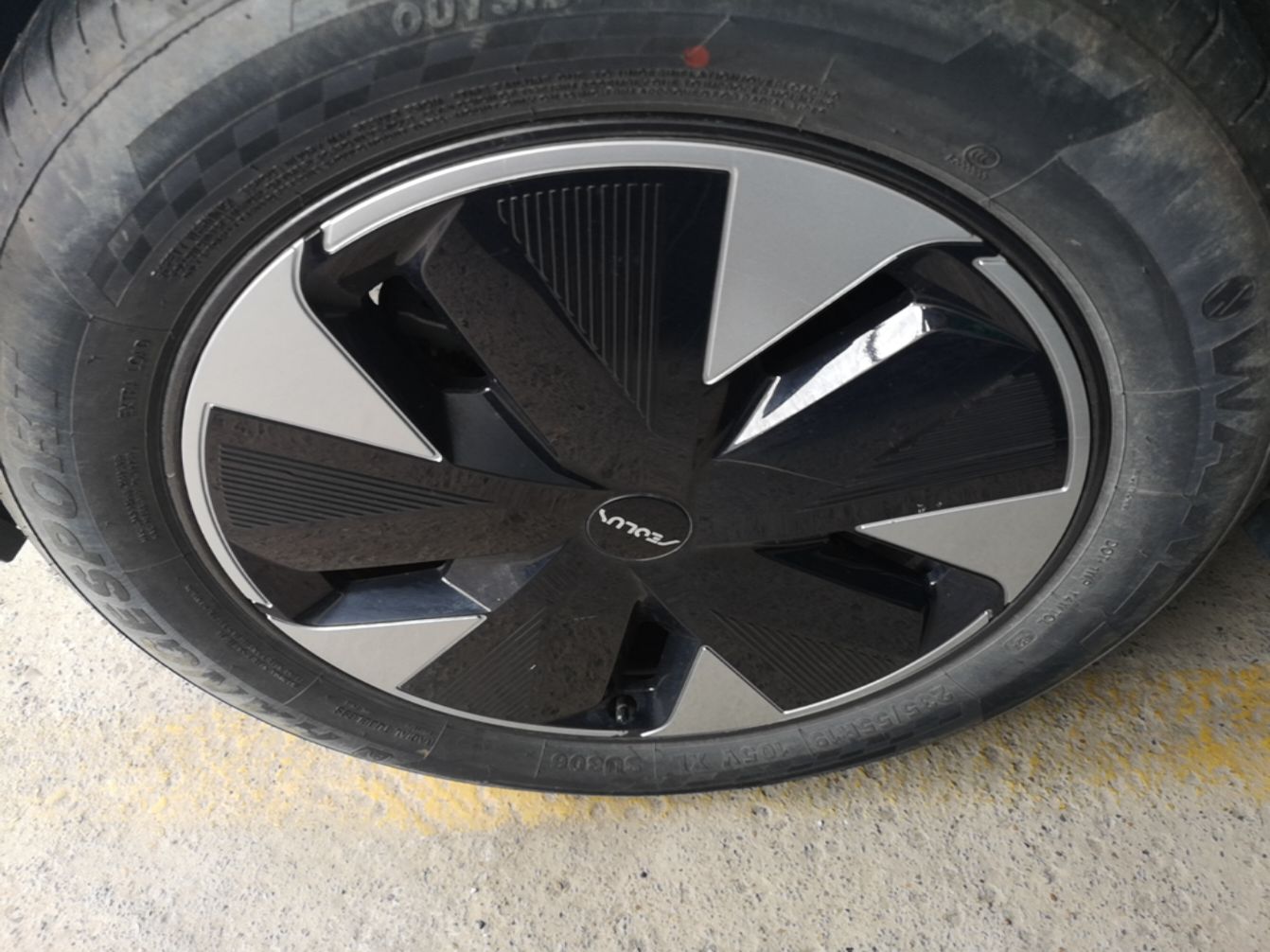 Dongfeng Aeolus L7 New Energy 2024 205 Plus — снимка 11