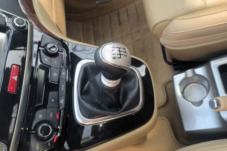 Used Haval H6 2014 Sport Version 1.5T Manual Two-Wheel Drive Elite Edition