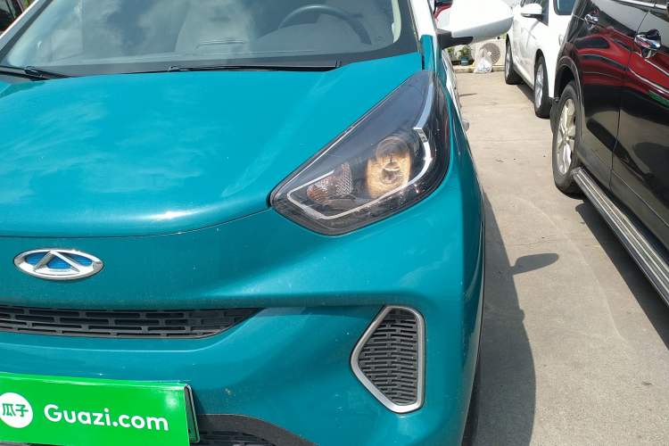 Used Chery QQ Little Ant 2021 200 000-Yuan Ant Fan Edition Talent Version NMC Battery 301 km Left Front Headlight