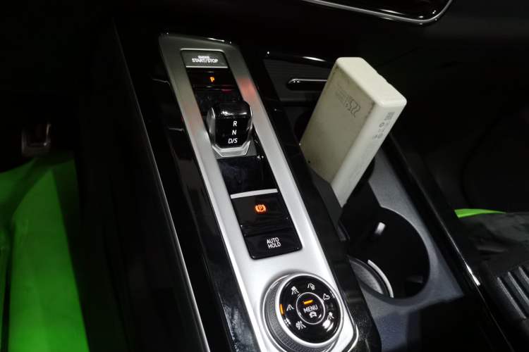 Used Volkswagen Tavendor 2023 380TSI Four-Wheel Drive R-Line Cruise Edition
