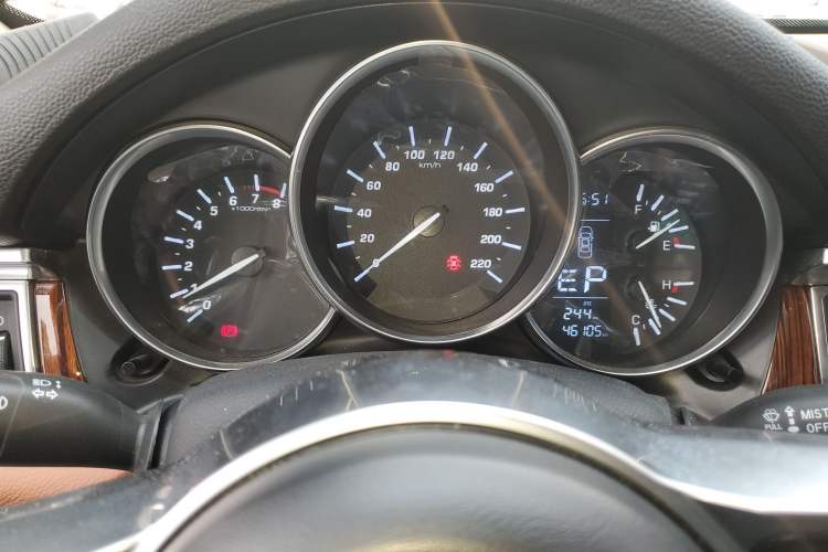 Used Zotye SR9 2017 2.0T Automatic Ultimate Road Edition