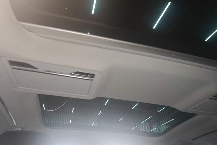 Used Audi A8 New Energy 2021 A8L 60 TFSIe quattro Headliner