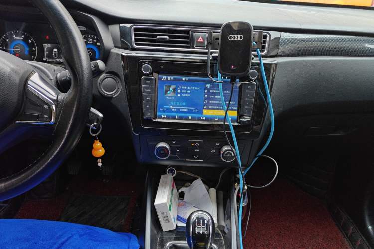 Used Dongfeng Fengon 580 2016 1.8L Manual Comfort Model
