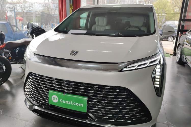 Used Buick Century 2023 2.0T Seven-Seater Yinshi Edition Front