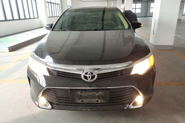 Used Toyota Camry 2016 2.0G 10th Anniversary Leading Edition