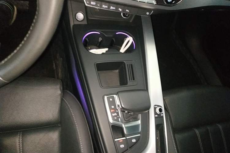 Used Audi A4L 2020 40 TFSI quattro Luxury Dynamic Model
