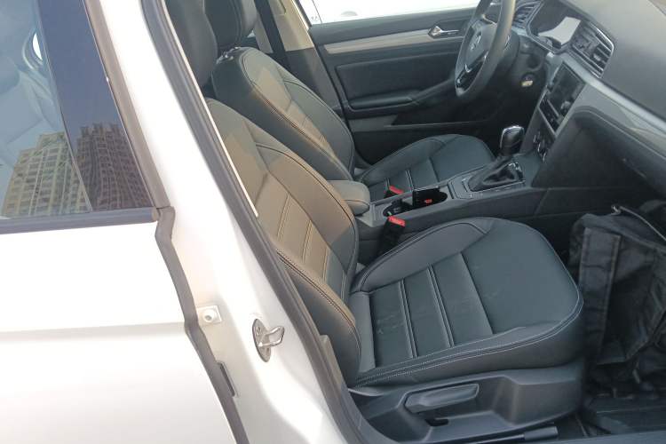 Used Volkswagen Lamando 2019 230TSI DSG Fashion Edition China VI