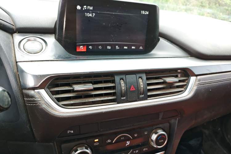 Used Mazda Atenza 2017 2.0L Blue Sky Luxury Edition Audio And AC Panel