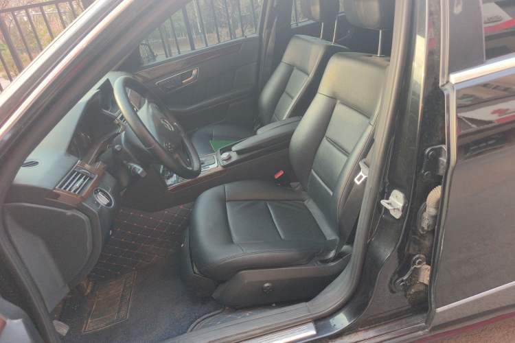 Used Mercedes-Benz E-Class 2011 E 200 L CGI Elegant Model