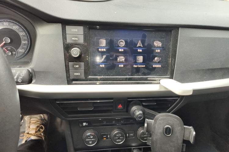 Used Volkswagen Lavida Pure Electric 2019 Enjoyment Edition Audio And AC Panel