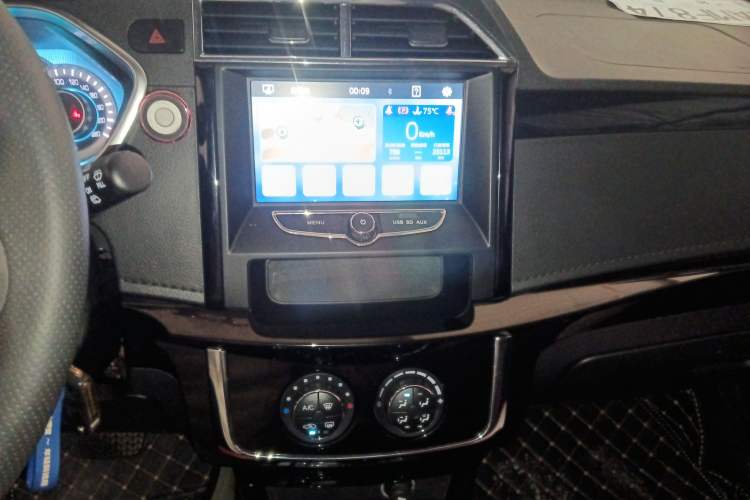 Used FAW Yingzhi G3 2016 G3S 1.5L CVT Luxury Navigation Edition
