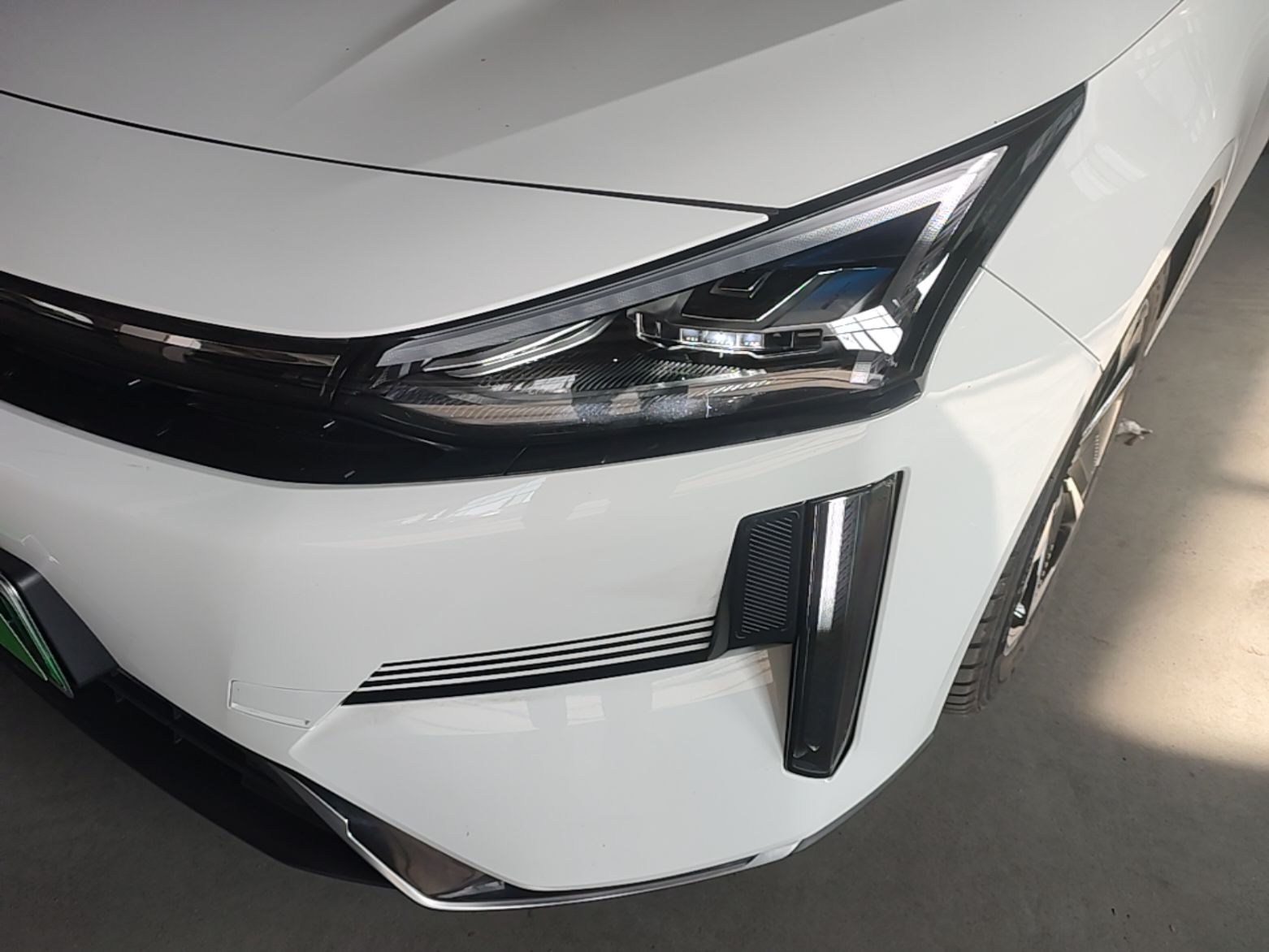 Geely Galaxy L6 2023 125km PLUS — снимка 8
