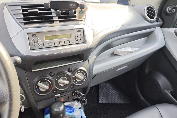 Used Suzuki Alto 2013 Revised Version 1.0L Manual Comfort Edition
