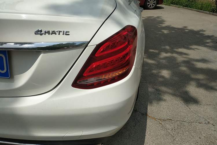 Used Mercedes-Benz C-Class 2015 C 200 L 4MATIC
