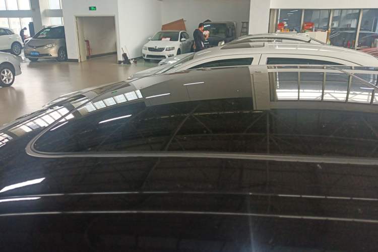 Used BMW 5 Series 2020 525Li M Sport Package Roof