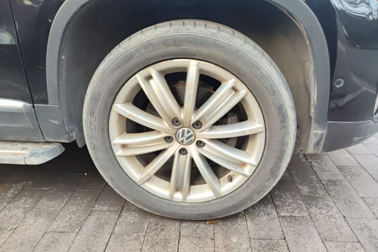 Used Volkswagen Tiguan 2013 2.0 TSI Automatic All-Wheel-Drive Flagship Edition