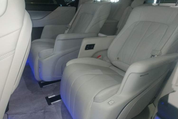 Used Buick GL8 New Energy 2024 Lu Zun Luxury Edition 7-Seater
