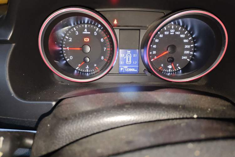 Used Haval H6 2015 Sport Edition 1.5T Automatic Two-Wheel Drive Luxury Model
