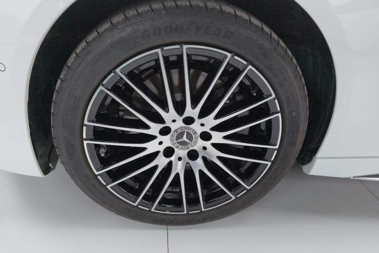 Used Mercedes-Benz C-Class 2025 Facelift C 260 L Sport Edition
